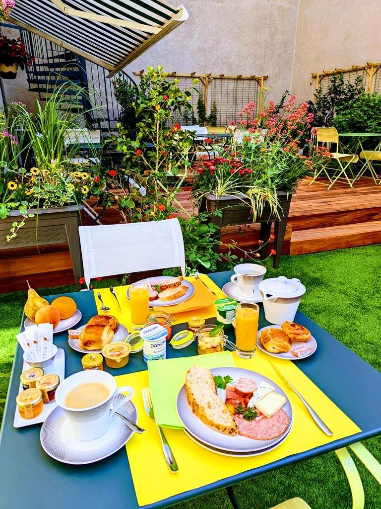 Hotel Arverna Vichy - Clt'Hotel מראה חיצוני תמונה