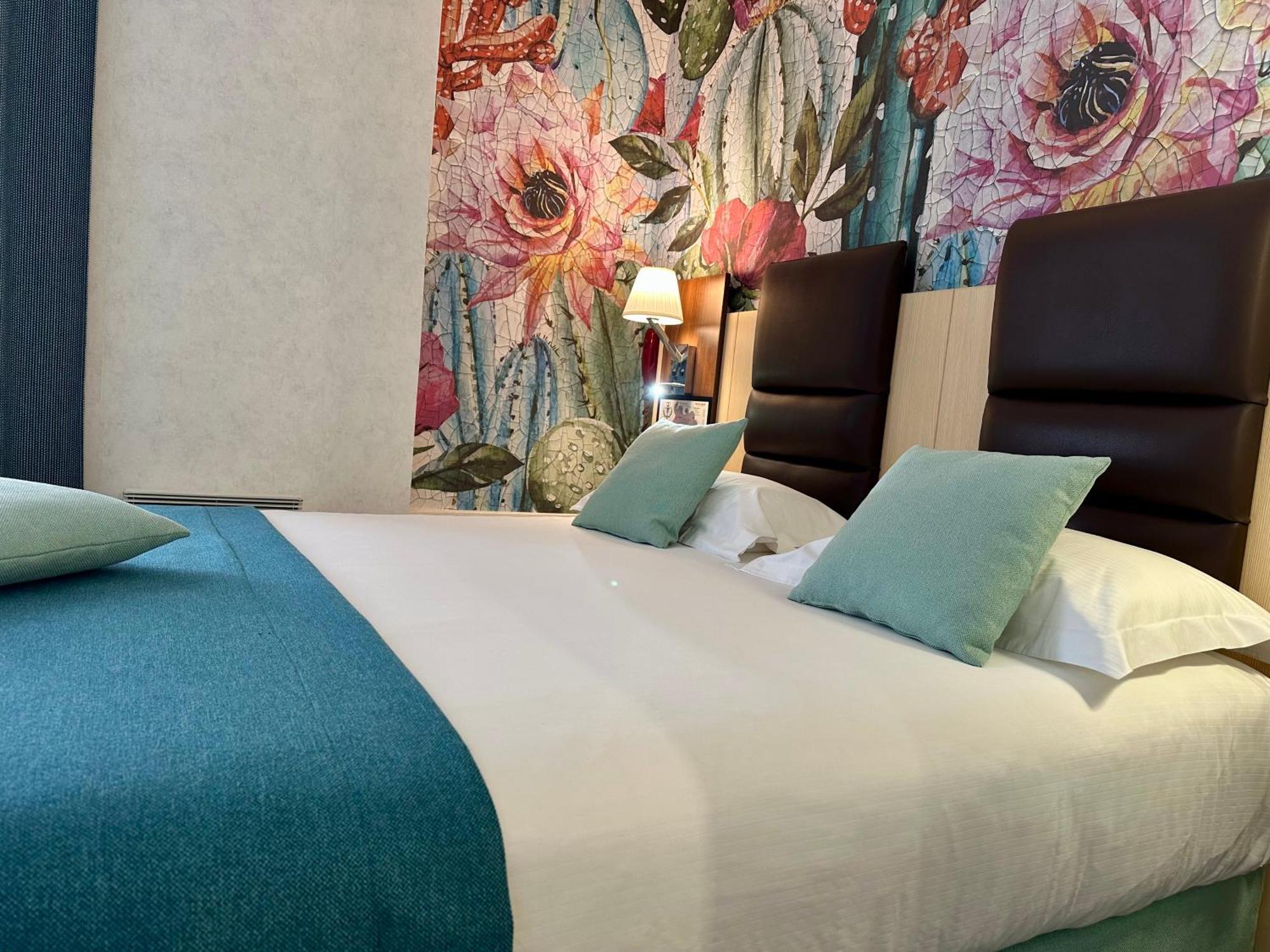 Hotel Arverna Vichy - Clt'Hotel מראה חיצוני תמונה
