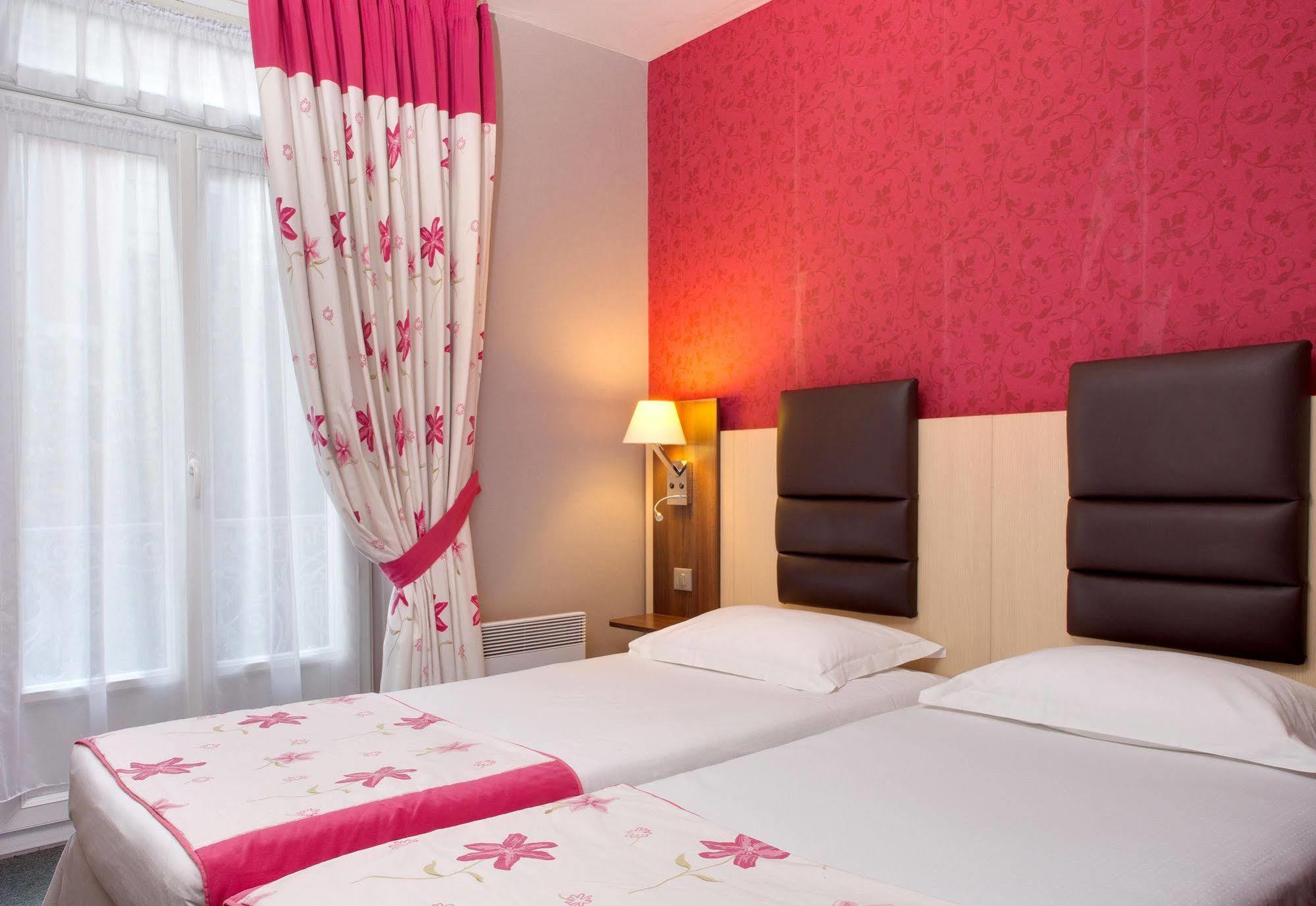 Hotel Arverna Vichy - Clt'Hotel מראה חיצוני תמונה