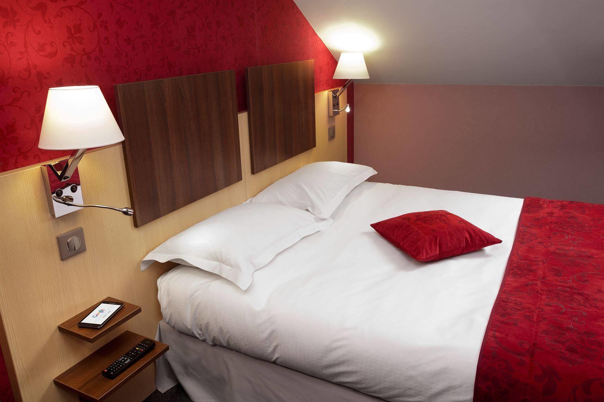 Hotel Arverna Vichy - Clt'Hotel מראה חיצוני תמונה