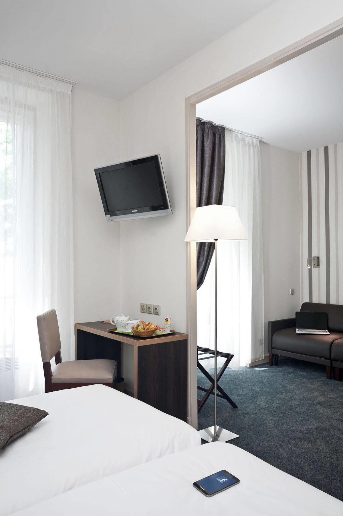 Hotel Arverna Vichy - Clt'Hotel מראה חיצוני תמונה