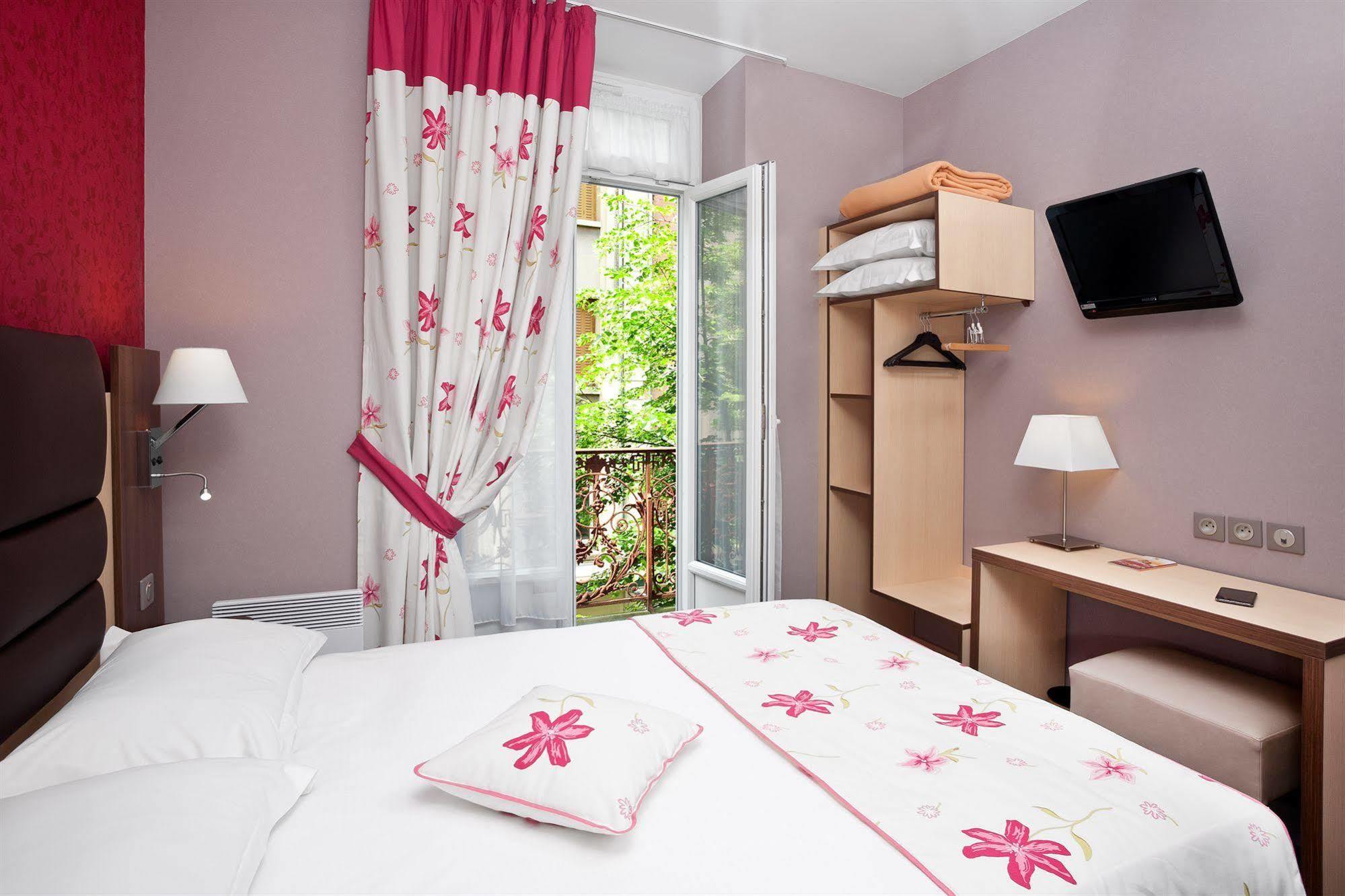 Hotel Arverna Vichy - Clt'Hotel מראה חיצוני תמונה